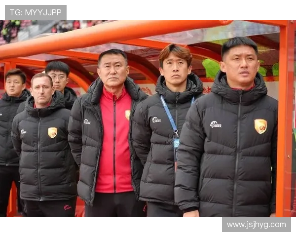 中甲上半场刘鍏成破门萨比尔染红南通支云暂时领先大连鲲城2-0